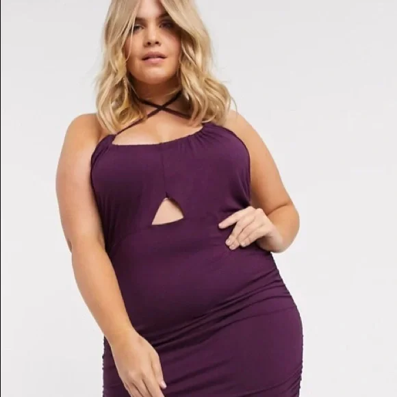 ASOS CURVE RUCHED MIDI DRESS WITH CUT OUT - Picture 7 of 8